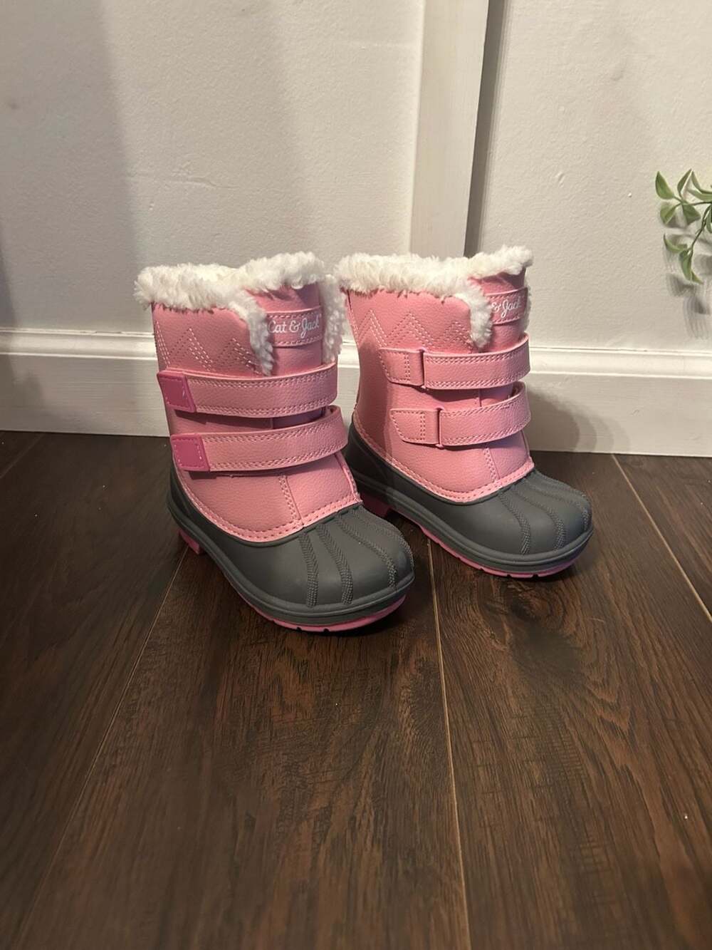 Cat & Jack Toddler Girls Pink and Grey Faux Fur Winter Boots